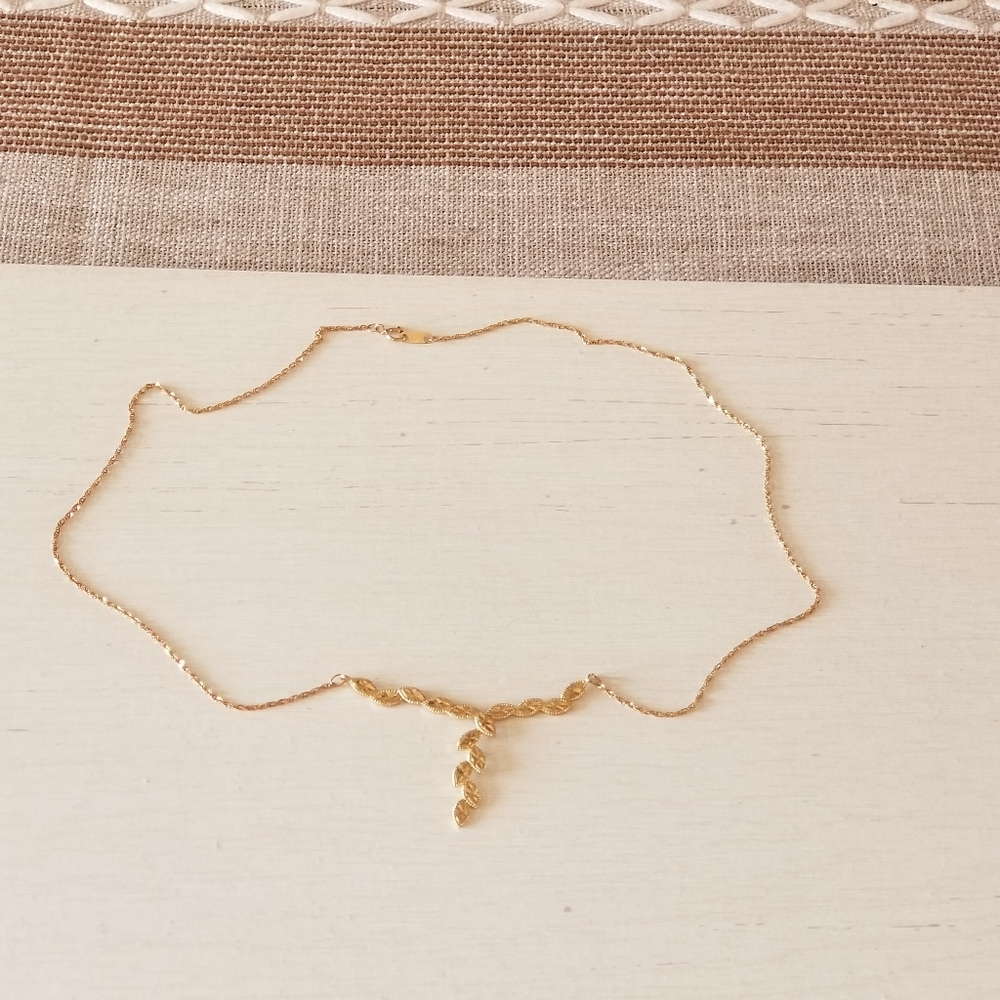 10K Gold Cheveron Necklace